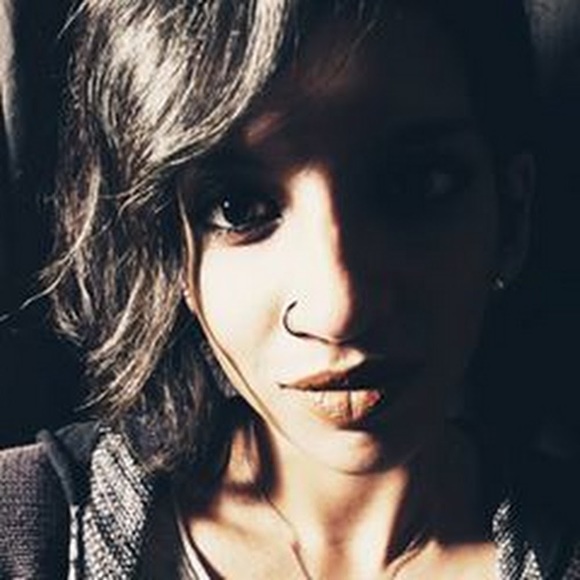 Meet your Posher, Sarah - Picture 1 of 1